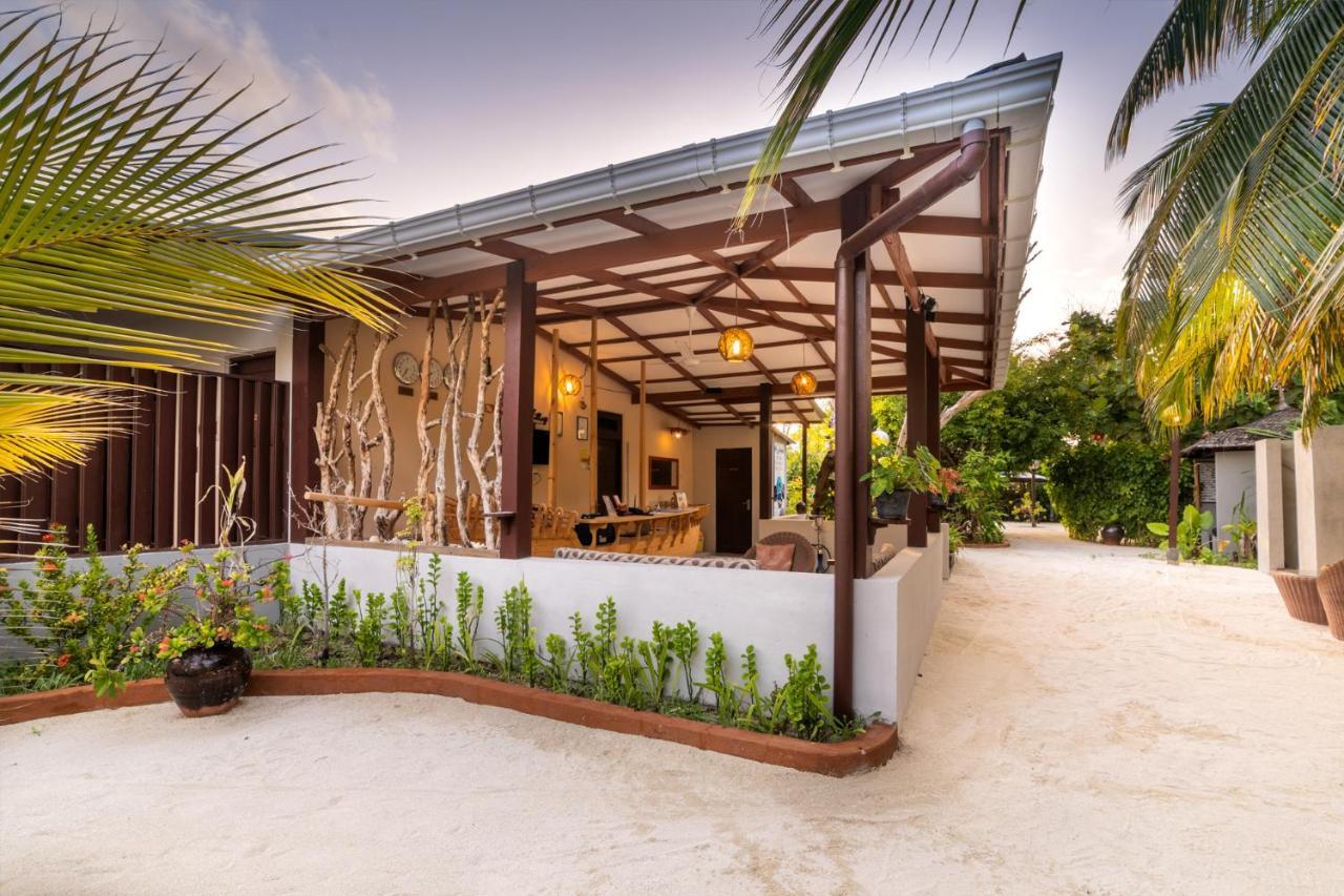 Holiday Village Retreat Bodufolhudhoo Exterior photo